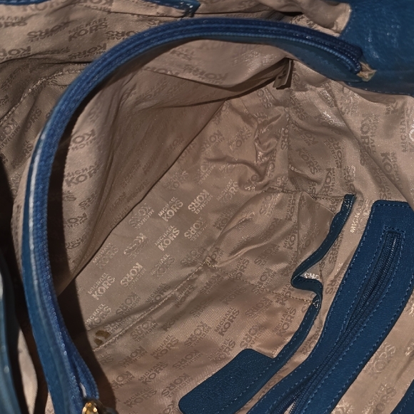 Vintage Michael Kors Blue Shoulder Bag with Gold Accents - Picture 7 of 9
